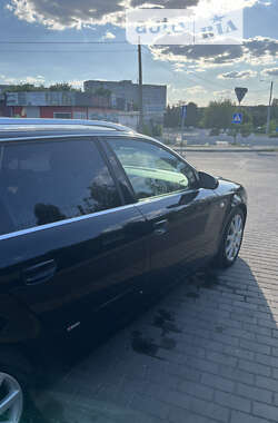 Универсал Audi A4 2006 в Вараше