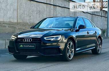 Седан Audi A4 2017 в Киеве