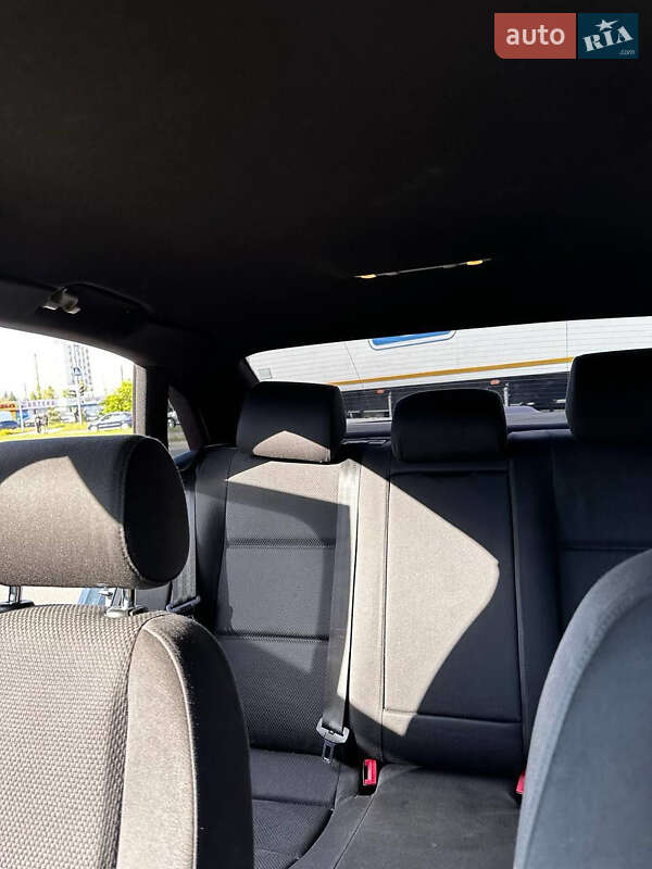 Седан Audi A4 2000 в Черкассах