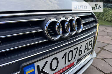 Седан Audi A4 2016 в Мукачевому