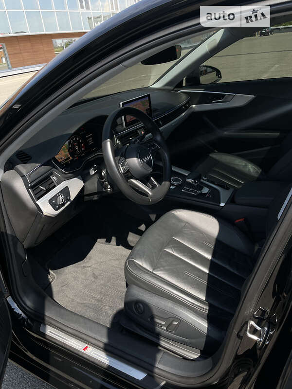 Седан Audi A4 2016 в Хмельницком