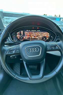 Универсал Audi A4 2017 в Киеве