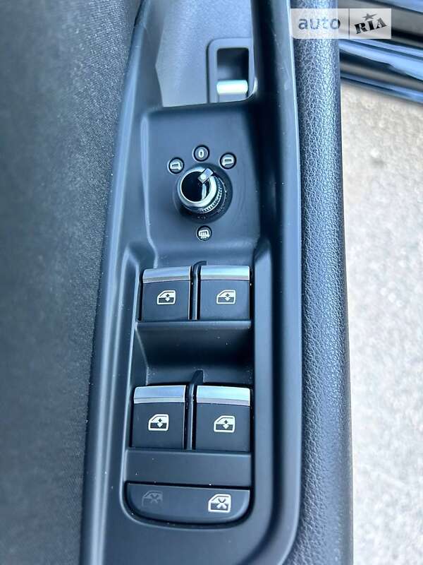 Универсал Audi A4 2017 в Киеве фото 25 Универсал Audi A4 2017 в Киеве