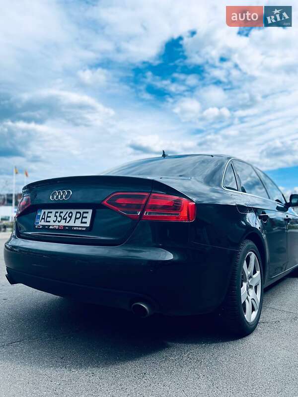 Седан Audi A4 2008 в Кривом Роге