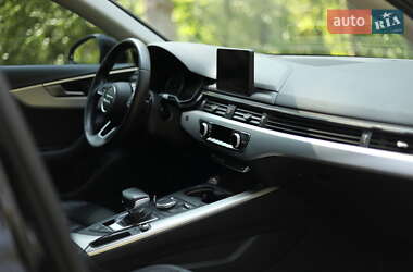 Седан Audi A4 2017 в 