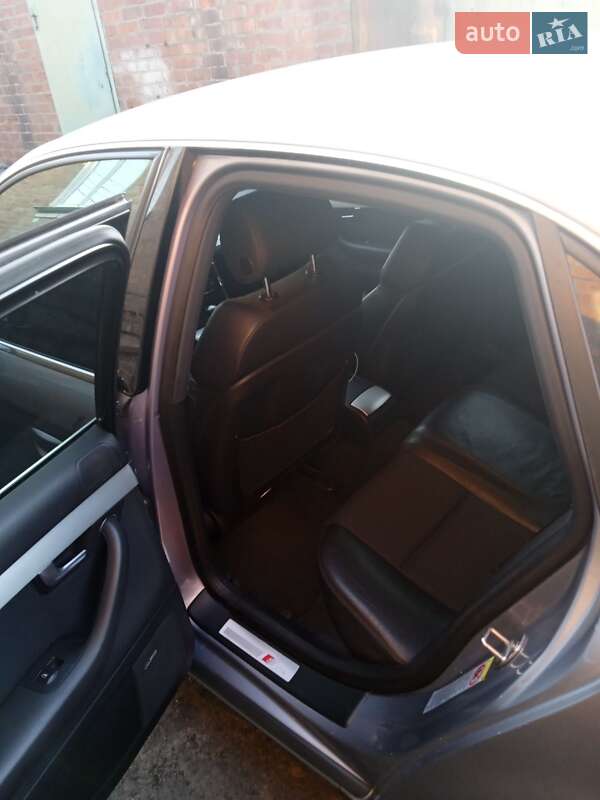 Седан Audi A4 2004 в Харькове