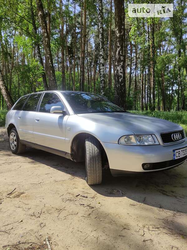 Універсал Audi A4 2001 в Чернігові