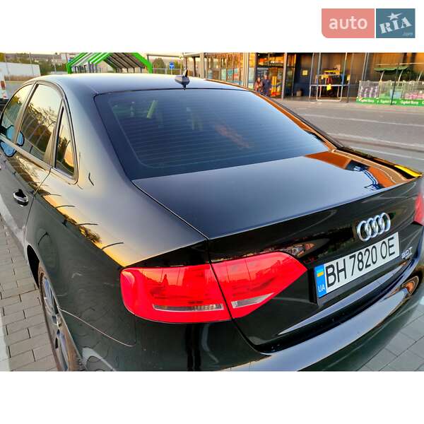 Седан Audi A4 2010 в Вознесенську