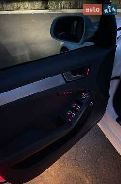 Седан Audi A4 2014 в Одессе