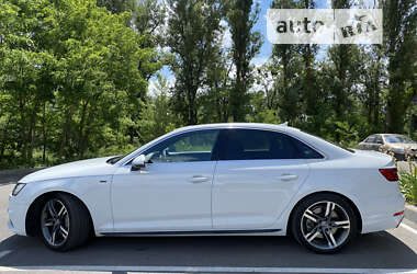 Седан Audi A4 2016 в Киеве