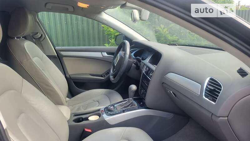 Универсал Audi A4 2011 в Тысменице