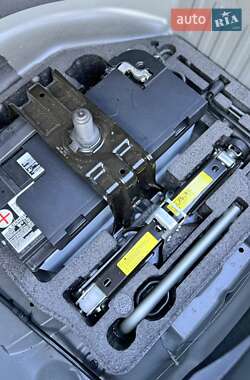 Седан Audi A4 2013 в 