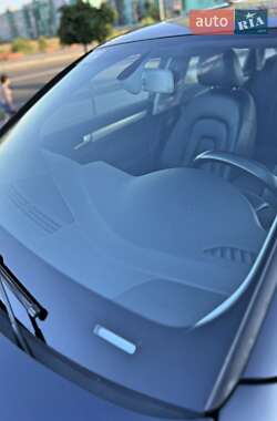 Седан Audi A4 2013 в Киеве