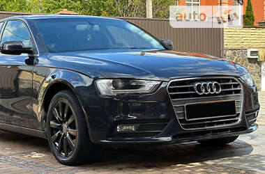 Седан Audi A4 2012 в 