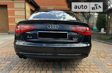 Седан Audi A4 2012 в 