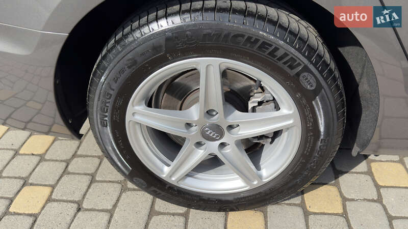 Седан Audi A4 2020 в Сваляве фото 122 Седан Audi A4 2020 в Сваляве