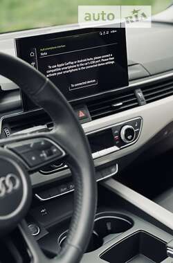 Седан Audi A4 2019 в Львові