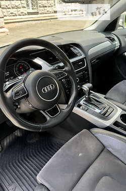 Седан Audi A4 2012 в Києві