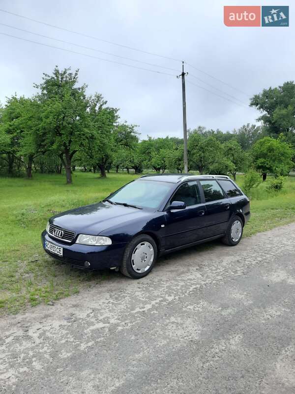 Універсал Audi A4 1999 в Сарнах