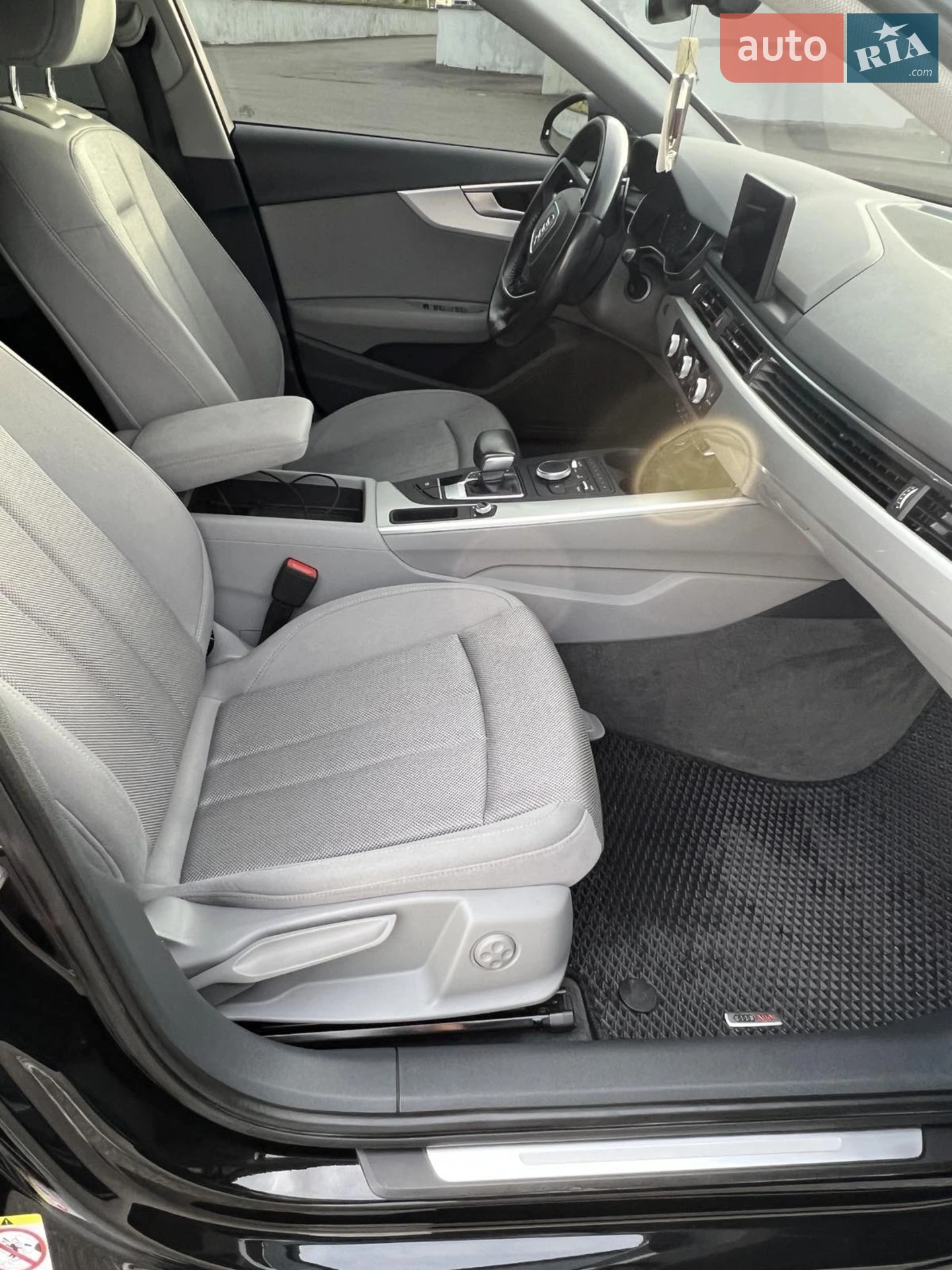 2017 Audi A4 - мініатюра 19