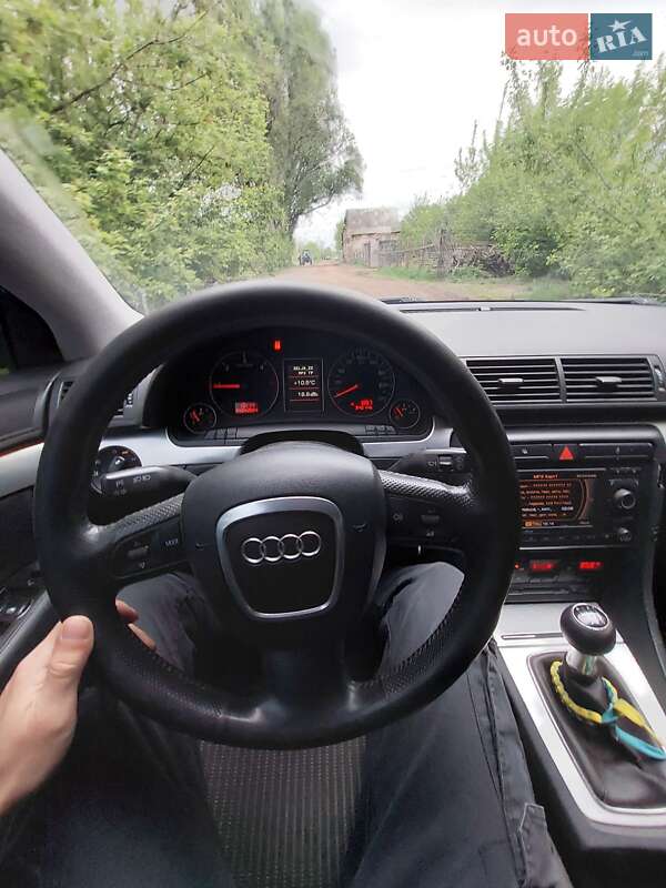 Универсал Audi A4 2005 в Краснокутске