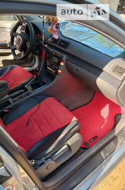 Универсал Audi A4 2003 в 