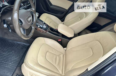 Седан Audi A4 2012 в Измаиле