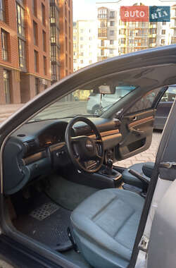 Седан Audi A4 1999 в Калуші
