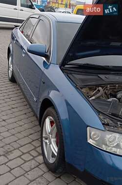 Седан Audi A4 2001 в 