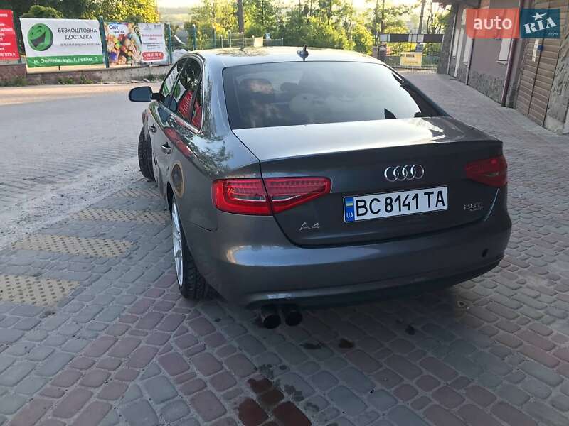 Седан Audi A4 2013 в Золочеві