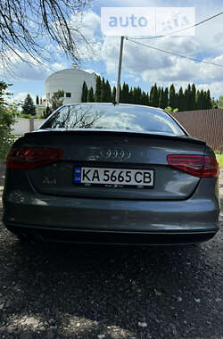 Седан Audi A4 2015 в Киеве