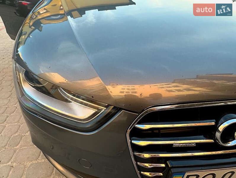 Седан Audi A4 2013 в Чорткові