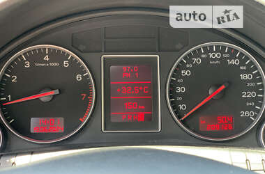 Седан Audi A4 2002 в 