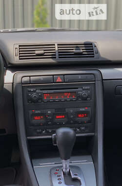 Седан Audi A4 2002 в 