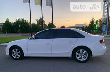 Седан Audi A4 2010 в Дубні