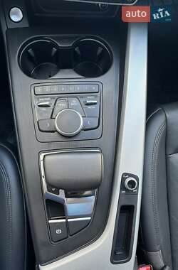 Седан Audi A4 2016 в 