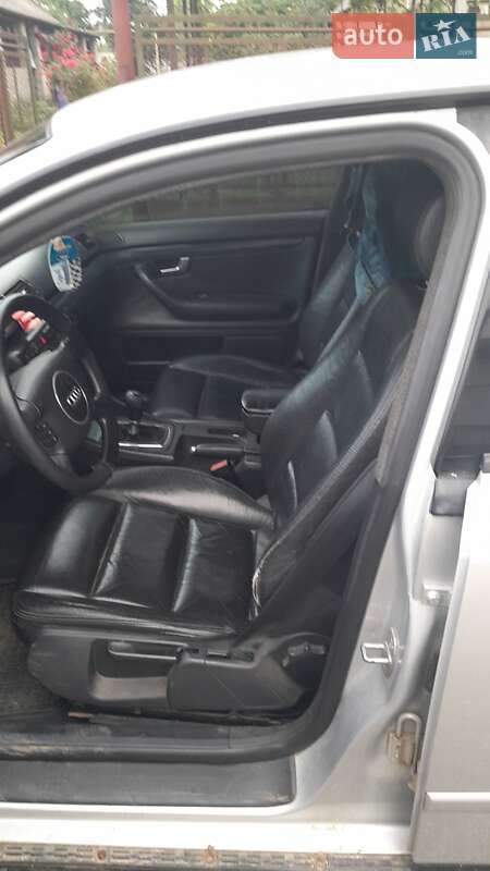 Седан Audi A4 2001 в Виноградове