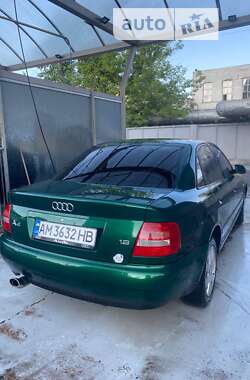 Седан Audi A4 2000 в Житомирі