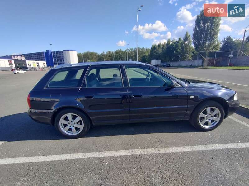 Универсал Audi A4 2001 в Киеве