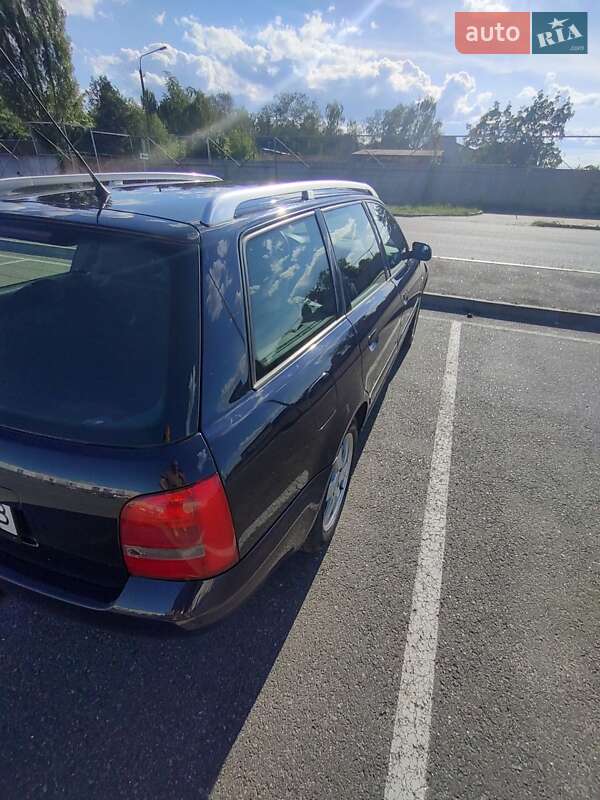 Универсал Audi A4 2001 в Киеве