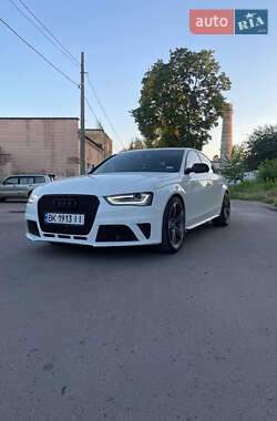 Седан Audi A4 2014 в Ровно