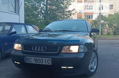 Седан Audi A4 1996 в Дрогобичі