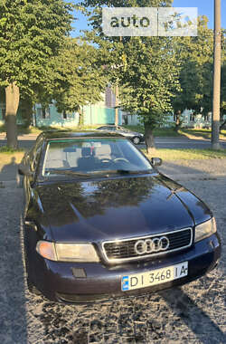 Седан Audi A4 1995 в Каменец-Подольском
