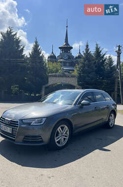 Универсал Audi A4 2016 в 