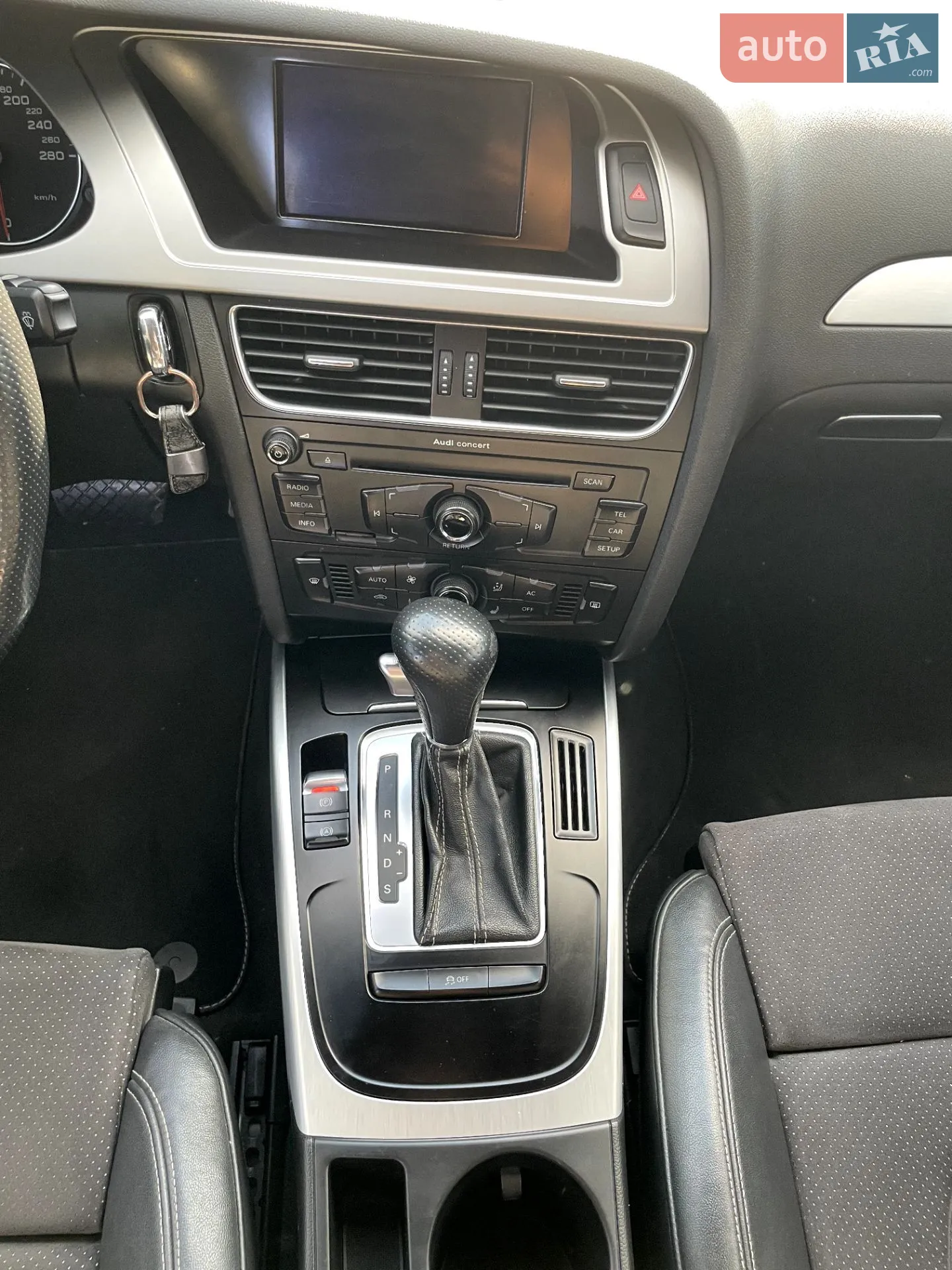2011 Audi A4 - мініатюра 15