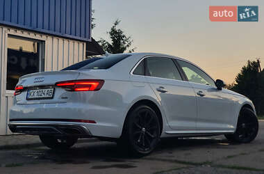 Седан Audi A4 2018 в Богодухове