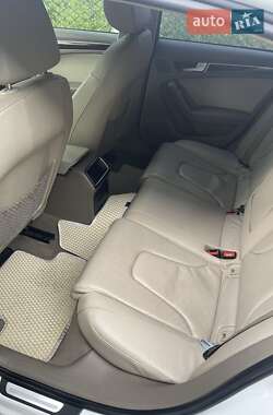 Седан Audi A4 2012 в Киеве