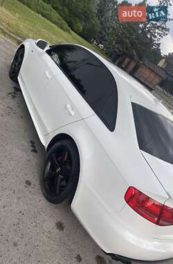 Седан Audi A4 2012 в Киеве