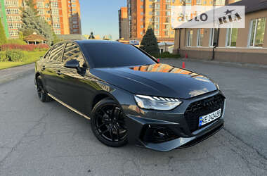 Седан Audi A4 2021 в Дніпрі