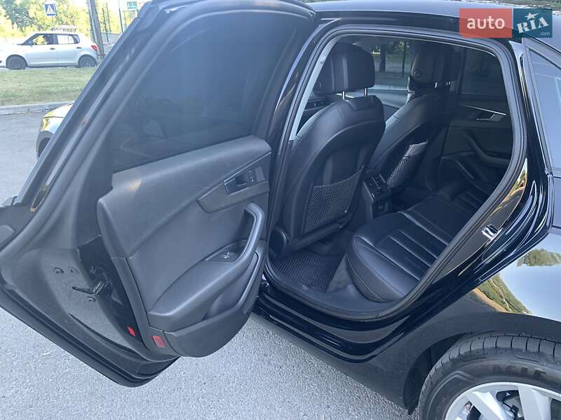Седан Audi A4 2016 в Полтаве